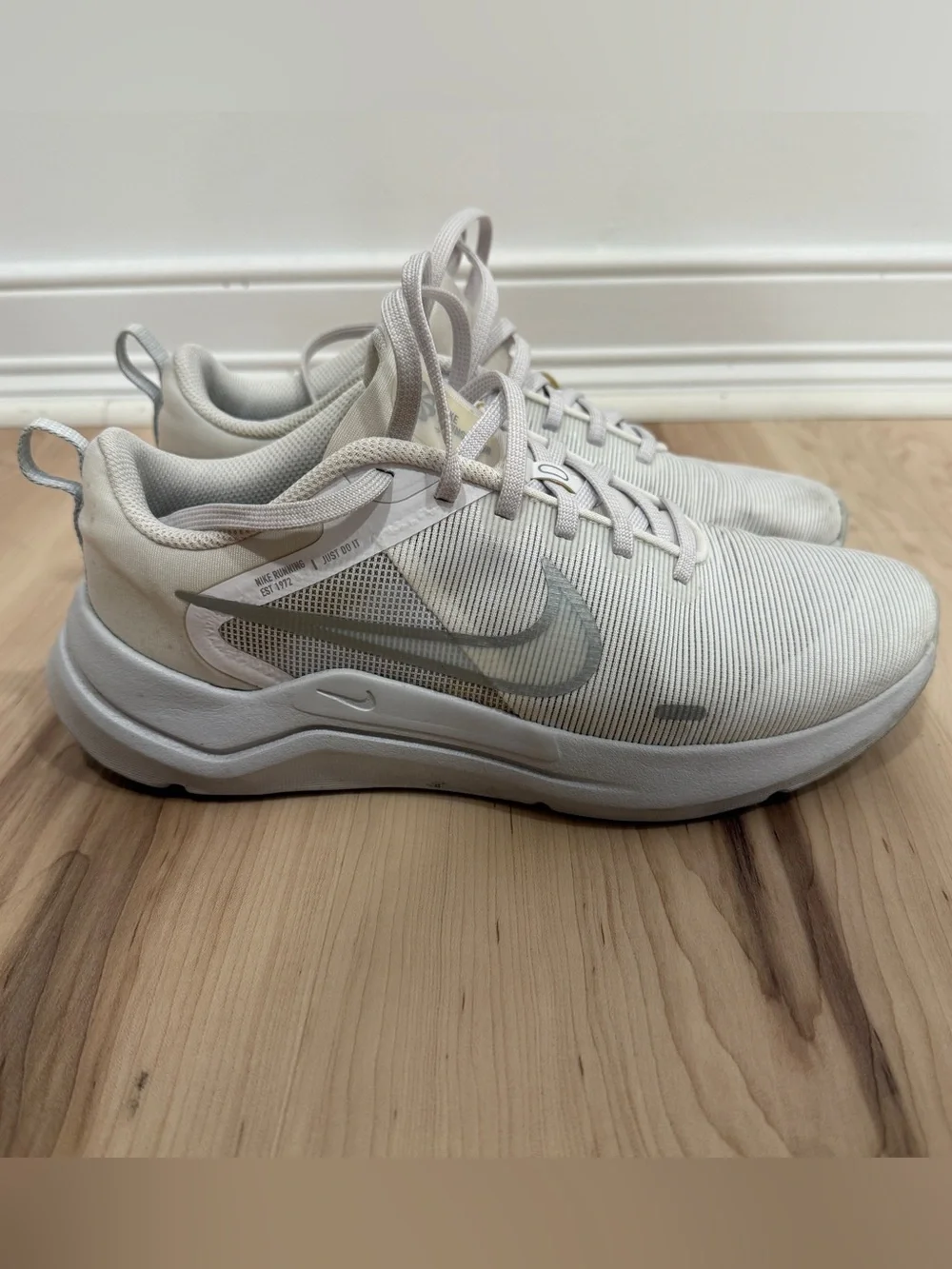 Nike Downshifter 12 Sneakers in White Size 7.5